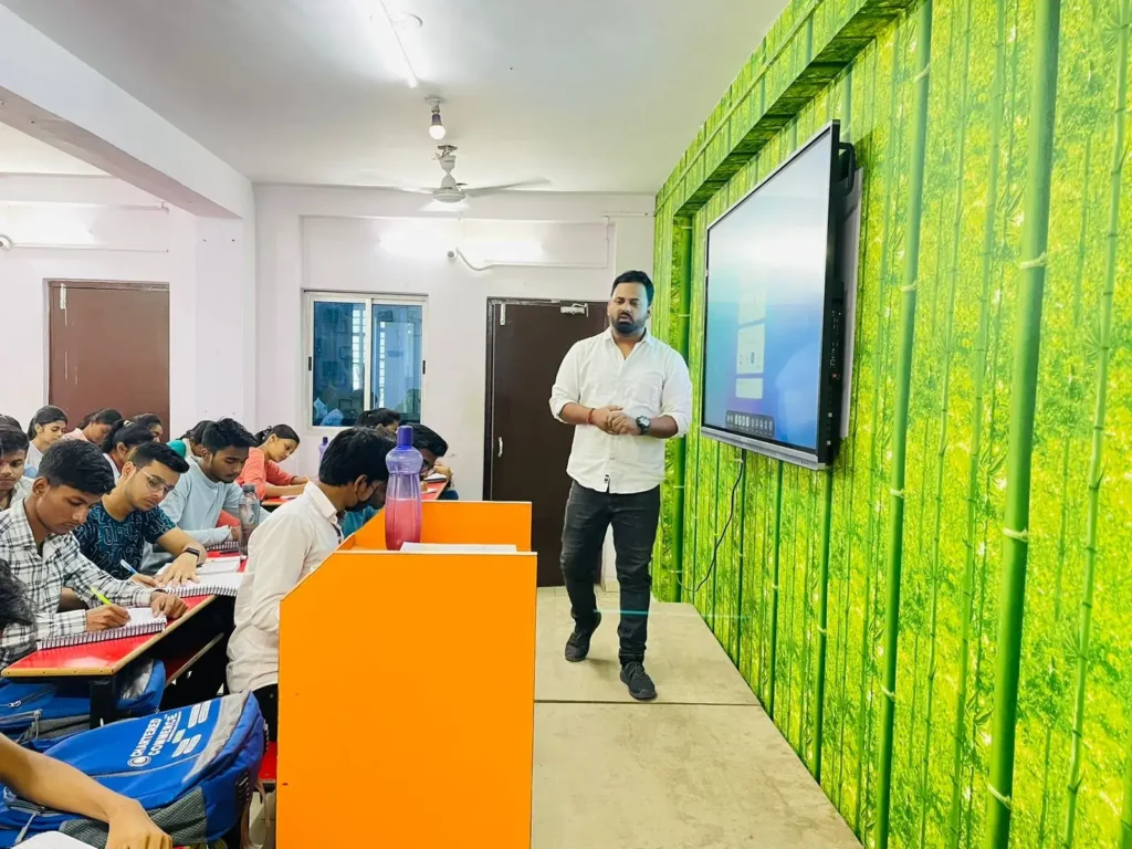 Commerce Classroom Hd Image: Chartered Commerce in Patna